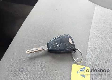 2006 Jeep Liberty Sport из США, поврежденный, VIN 1J4GL48536W274550